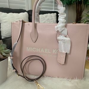 🌸MK Mirella Medium pebbled leather tote bag
